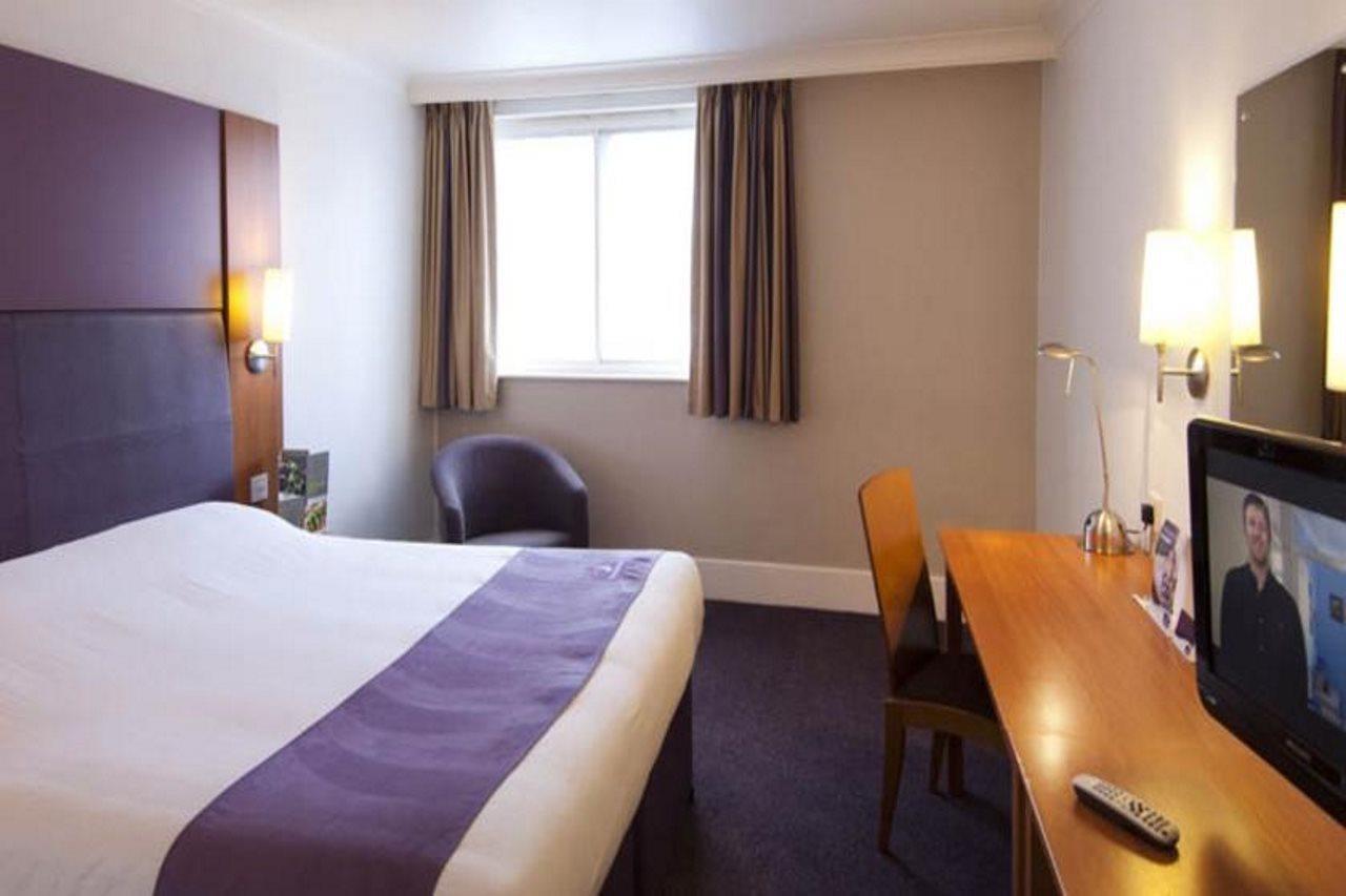 Premier Inn Premier Inn Torquay Seafront Exterior photo