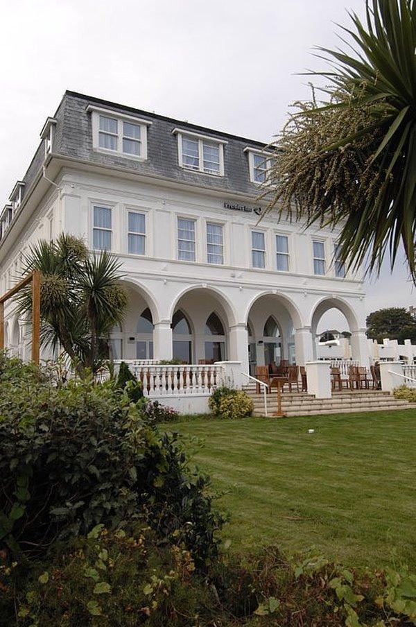 Premier Inn Premier Inn Torquay Seafront Exterior photo